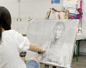 �A�g���G���i�Q